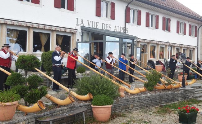 Koncert szwajcarskiej Akademii Rogu Alpejskiego w Koszutach